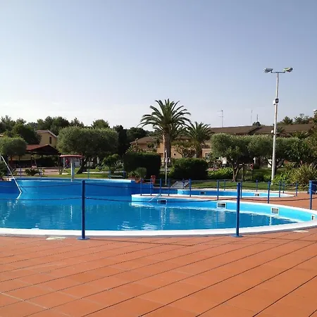 Villaggio Club La Pace Otel