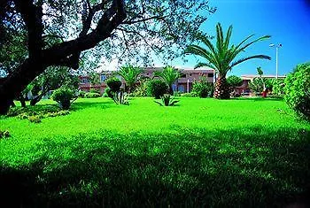 Villaggio Club La Pace 4*