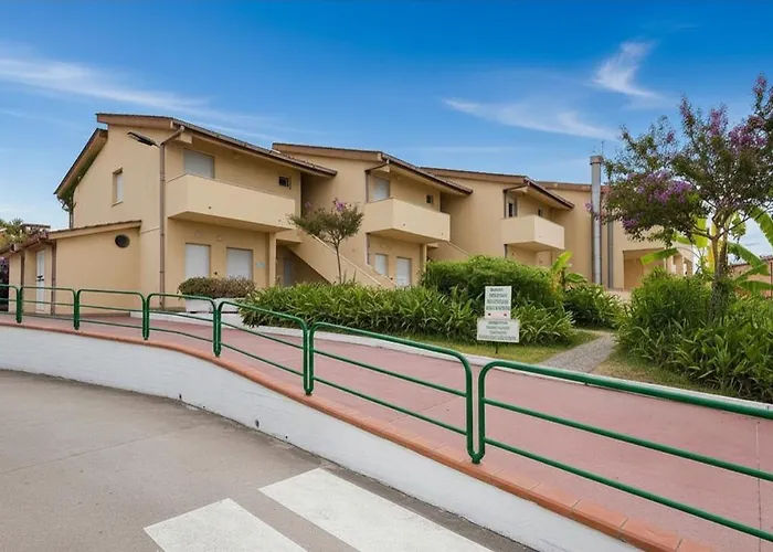 Hotel Villaggio Club La Pace 4*