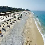 Hotel Villaggio Club La Pace 4*