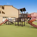Hotel Villaggio Club La Pace 4*
