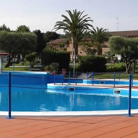 Villaggio Club La Pace מלון טרופאה