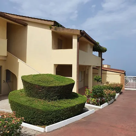 Villaggio Club La Pace 4* טרופאה