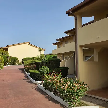 Villaggio Club La Pace 4* טרופאה