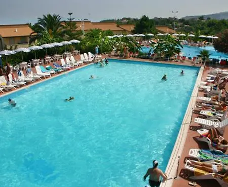 Villaggio Club La Pace 4*