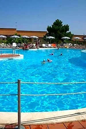 Villaggio Club La Pace 4* Тропея