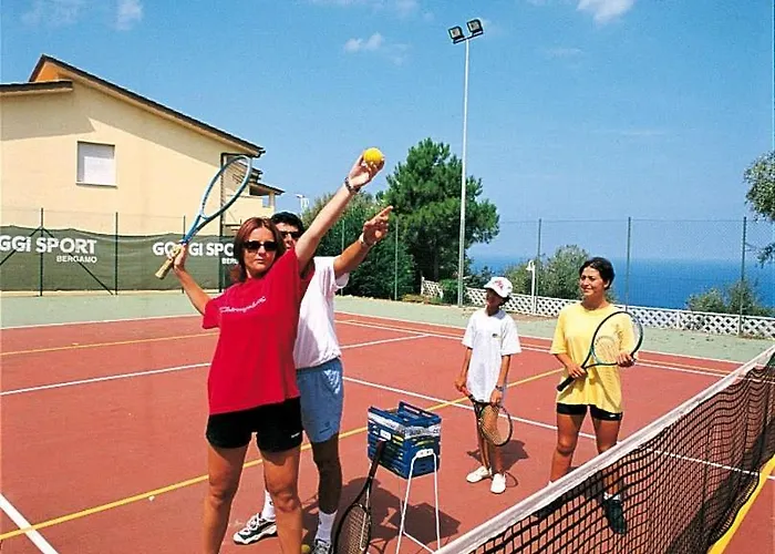 Villaggio Club La Pace 4*