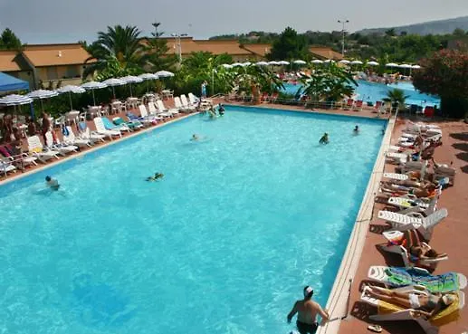 Villaggio Club La Pace 4*