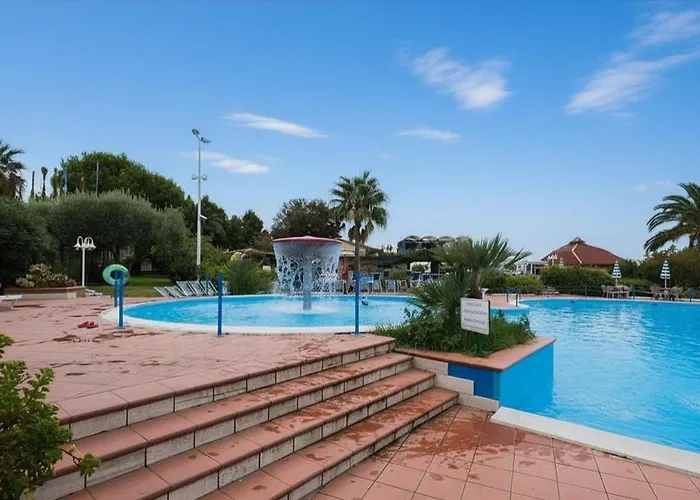 Villaggio Club La Pace מלון