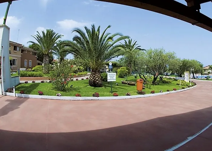 Villaggio Club La Pace מלון 4*